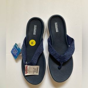 Sketchers Goga Mat Flip Flops
